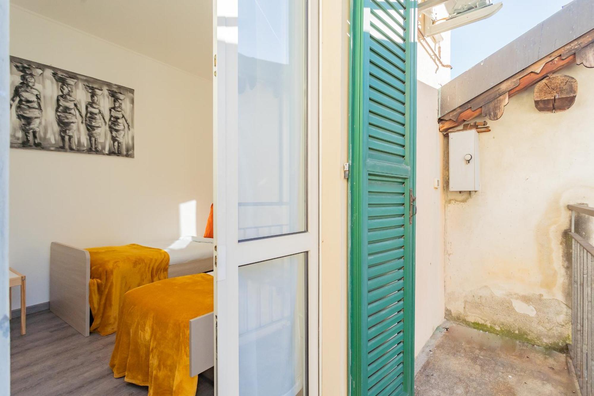 La Casa Di Nino By Rent All Como Eksteriør billede