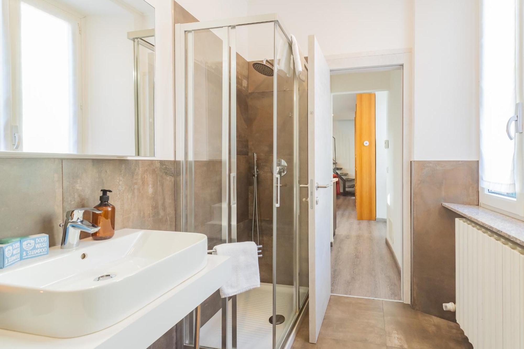 La Casa Di Nino By Rent All Como Eksteriør billede