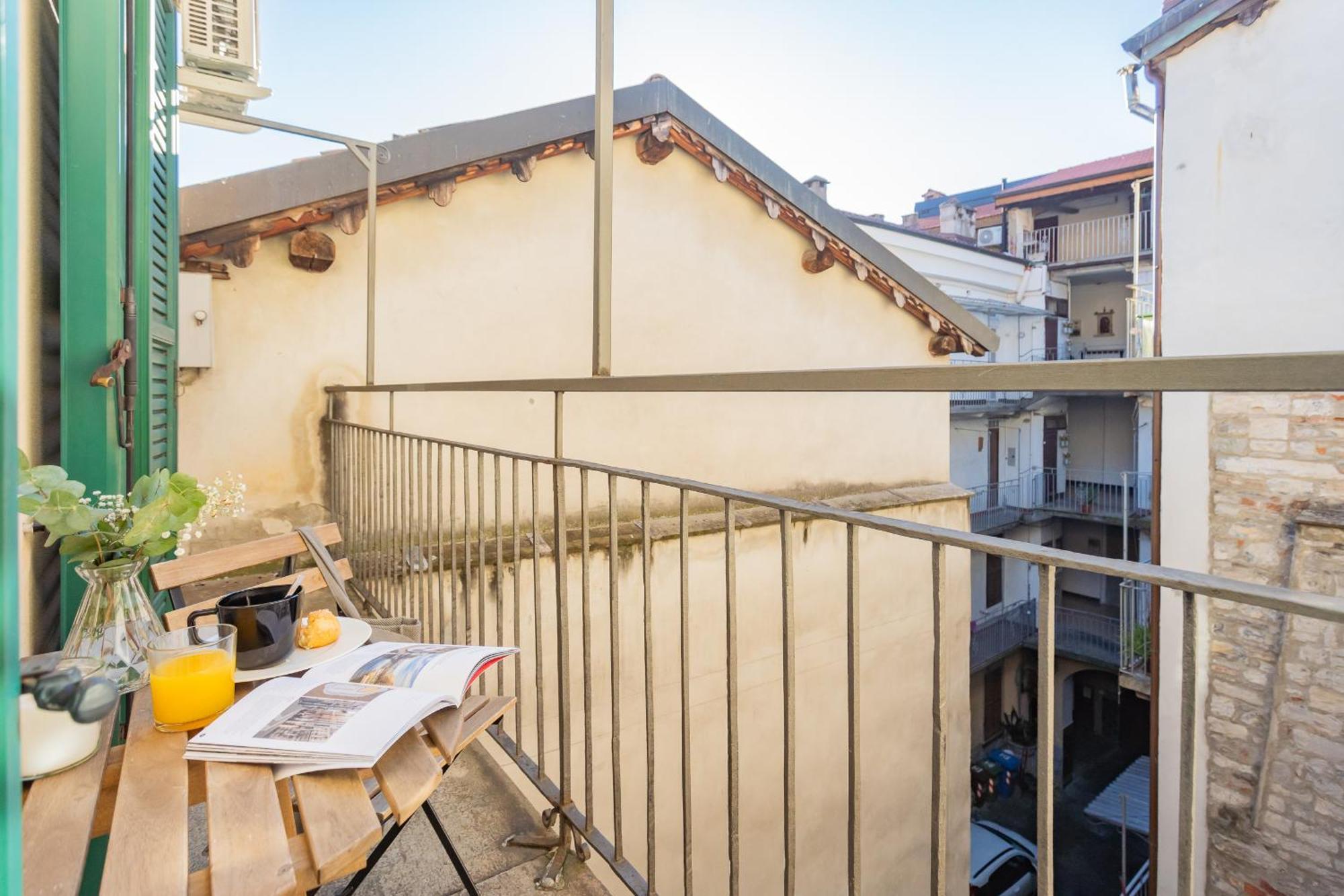La Casa Di Nino By Rent All Como Eksteriør billede